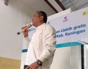 “PLN dan Komisi VII DPR RI Hadirkan 7.100 Sambungan Gratis: Wujud Nyata Kepedulian untuk Rakyat Kuningan, Ciamis, Banjar, dan Pangandaran”