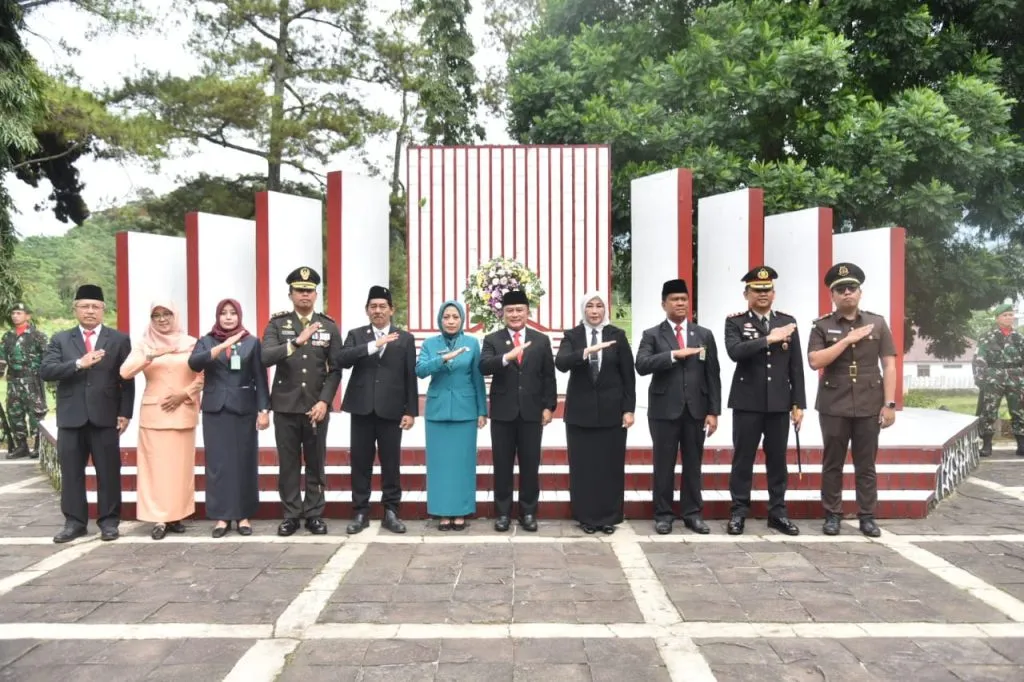 “Bangkit Bersama, Kuatkan Indonesia: Gema Harkitnas ke-117 di Kabupaten Kuningan”