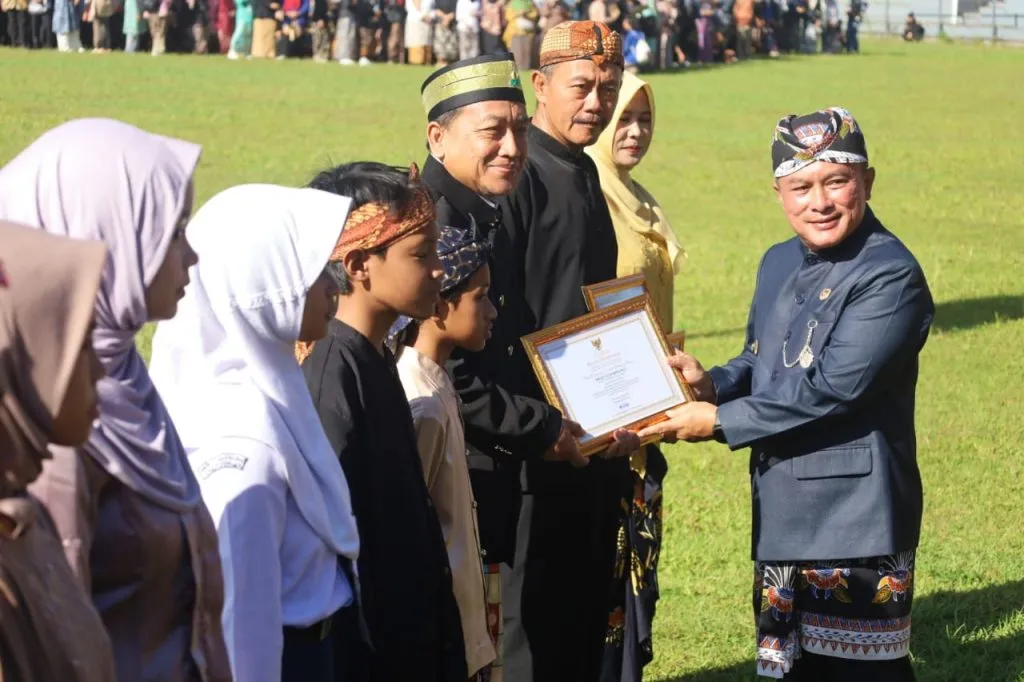 Hardiknas di Kuningan, Bupati Dian: Pendidikan adalah Jembatan Emas Menuju Hari Esok