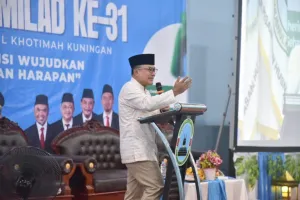 Menjadi Mercusuar Peradaban: Bupati Dian Rachmat Yanuar Resmikan Buku Milad ke-31 Husnul Khotimah