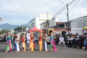 “Heman Ka Budak, Hati Ka Budaya: Helaran Seni di Jantung Kuningan yang Menyentuh Generasi”