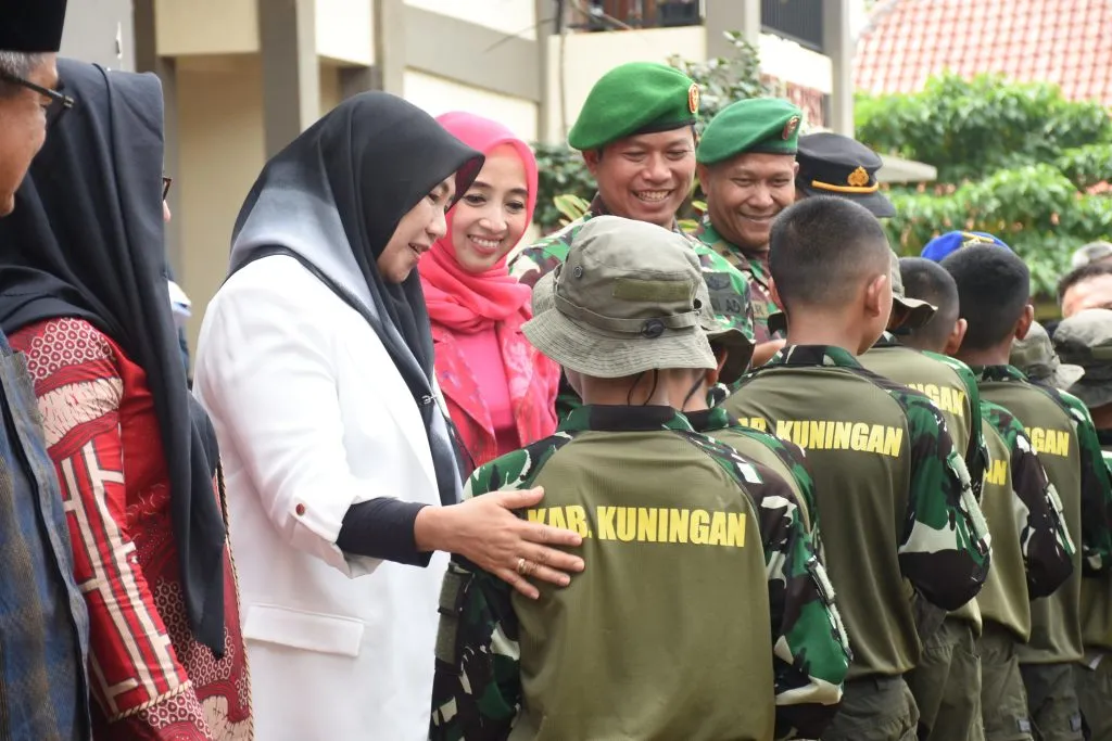 Tunas Bangsa Ditempa Karakter, Wabup Kuningan Saksikan Penutupan Pendidikan Bela Negara di BKPSDM Cikaso