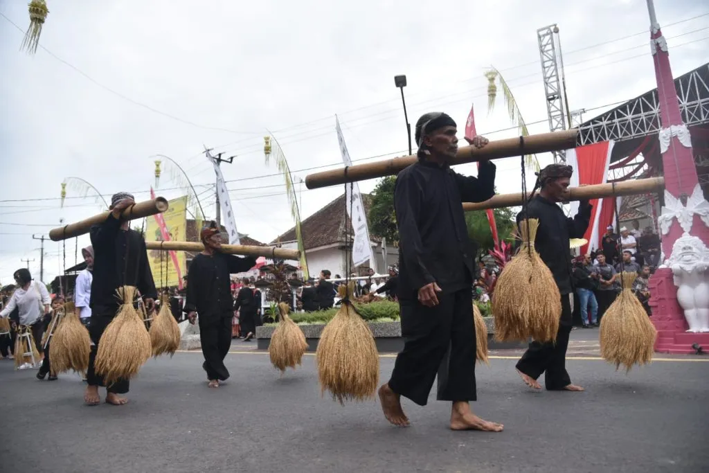 “Seren Taun 22 Rayagung: Doa, Duka, dan Harapan dari Tanah Leluhur Menuju Indonesia Emas”