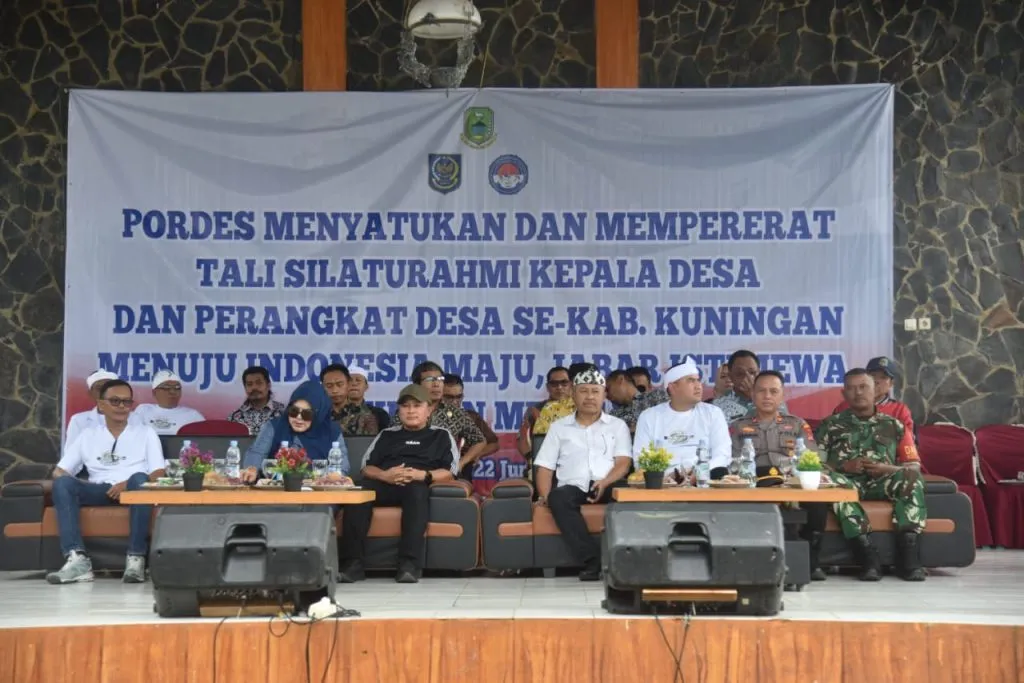 PORDES II 2025 Resmi Dibuka, Bupati Dian Rachmat Yanuar: “Tubuh Bugar, Pikiran Segar, Desa Maju Bersama”