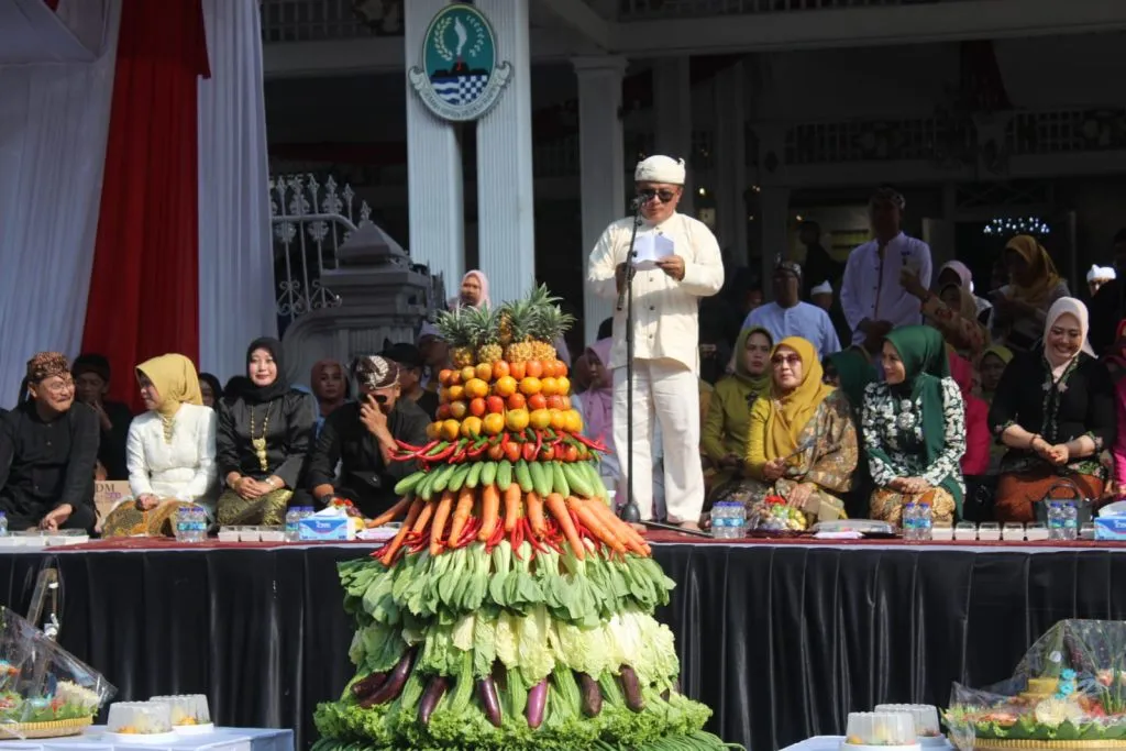 Tradisi Babarit, Simbol Persatuan dan Syukur di Hari Jadi ke-527 Kuningan
