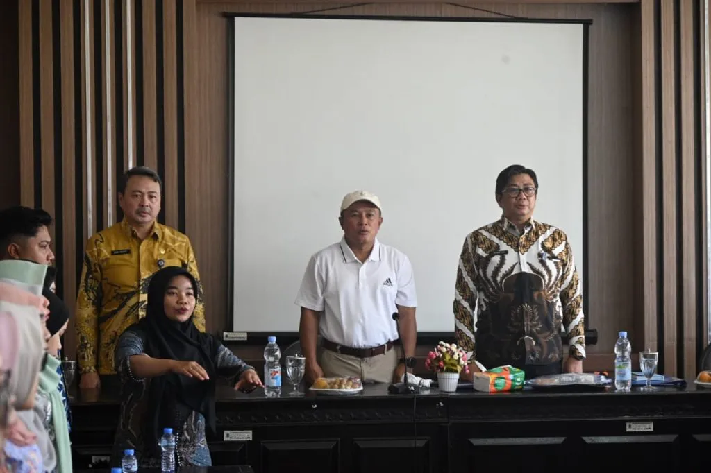 88 Tenaga Kesehatan Resmi Jadi Pegawai BLUD, Bupati Kuningan Tegaskan Profesionalisme dan Jiwa Pengabdian