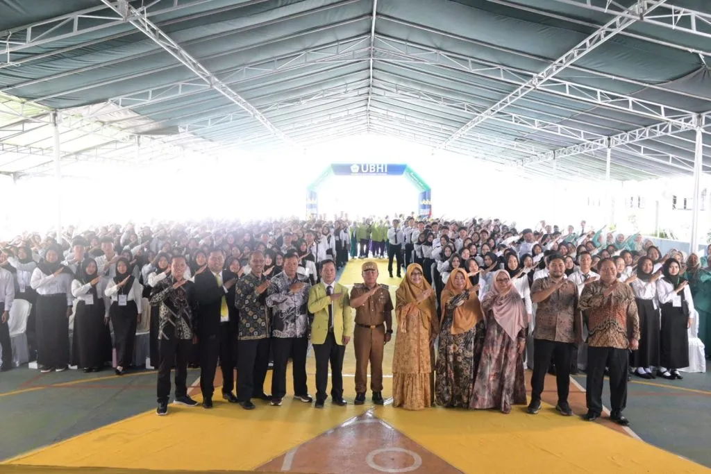 Bupati Kuningan Tekankan Mahasiswa UBHI Jadi Agen Perubahan, Bukan Korban Zaman