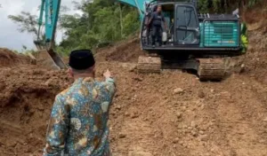 Bupati Kuningan Geram! Galian Tanah di Aset Pemda Sangkanmulya Langsung Dihentikan di Tempat