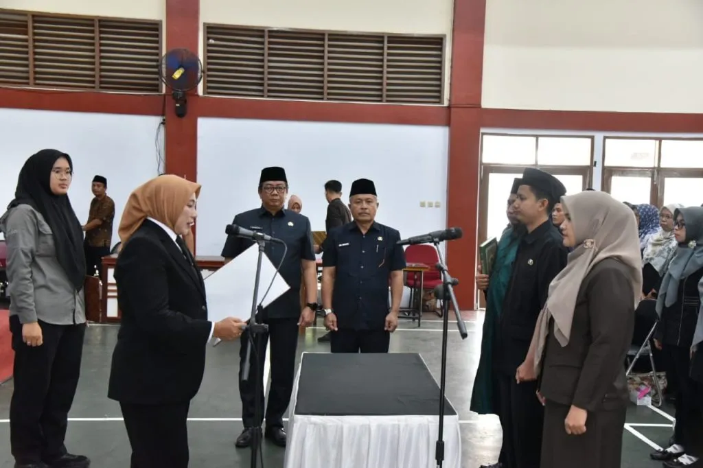175 Pejabat Fungsional Resmi Dilantik, Wakil Bupati Tuti Andriani Tegaskan Integritas dan Profesionalisme Pelayanan Publik