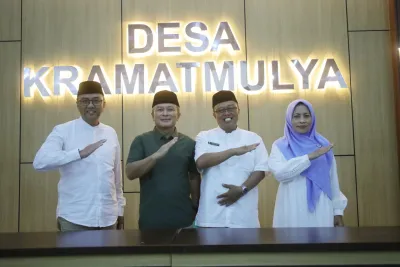 Pemdes Kramatmulya Kuningan Salurkan Dana Sosial dari PADes Pasar Tradisional