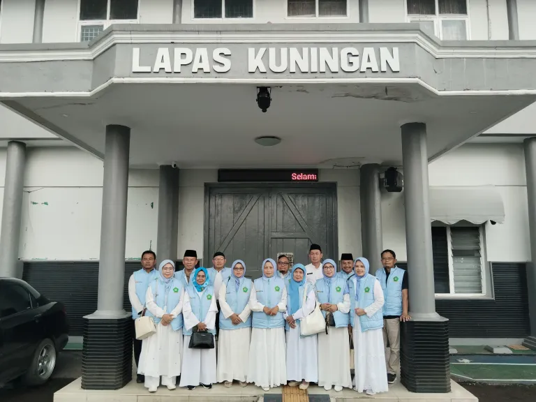 Ramadan Berbagi: LKS Kabupaten Kuningan Bagikan Bingkisan untuk Warga Binaan Lapas Kuningan