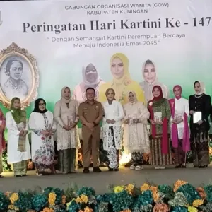 Bupati Kuningan Tegaskan Perempuan Harus Berdaya dan Berakhlak Mulia di Puncak Hari Kartini ke-147