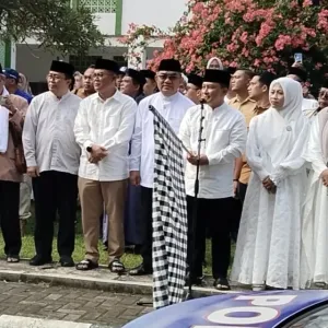 Kloter 8 Jemaah Haji Asal Kabupaten Kuningan Diberangkatkan, Bupati Lepas dengan Harapan Mabrur