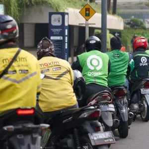 Potongan Aplikator Ojol Resmi Jadi 8 Persen, Driver Kini Dapat 92 Persen Pendapatan