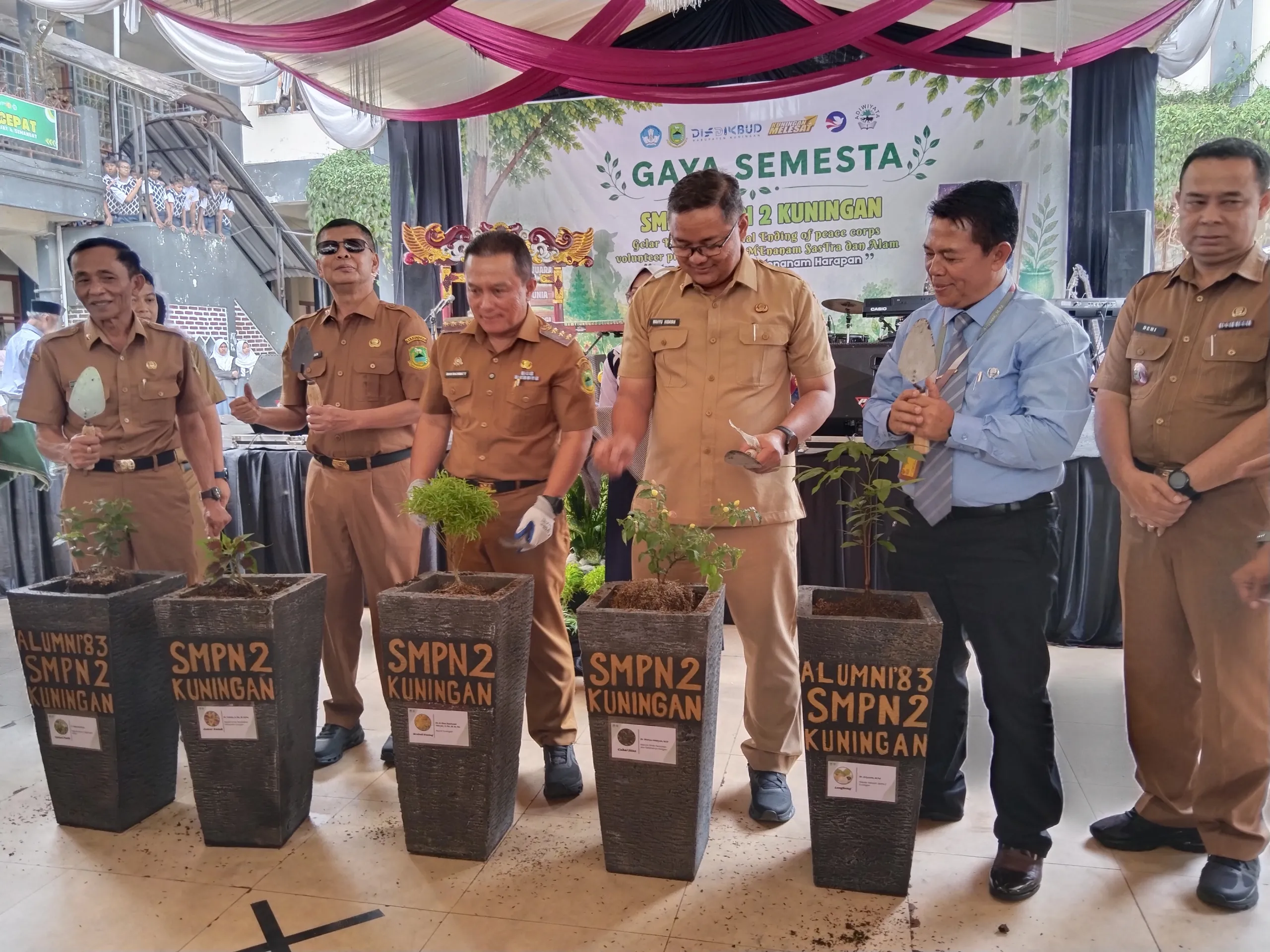 Gaya Semesta SMPN 2 Kuningan 2026: Menenun Kata, Menanam Harapan