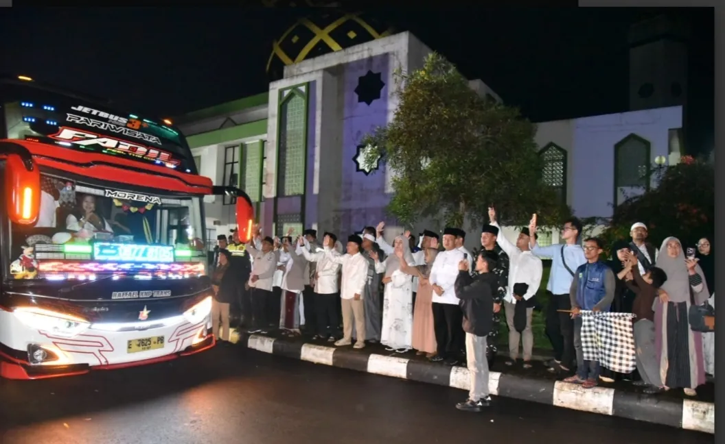 Subuh Penuh Haru, 243 Jemaah Haji Kuningan Kloter 39 Resmi Diberangkatkan ke Tanah Suci