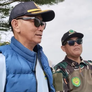 Penanganan Eceng Gondok di Waduk Dipercepat, 40 Personel dan Armada Truk Dikerahkan