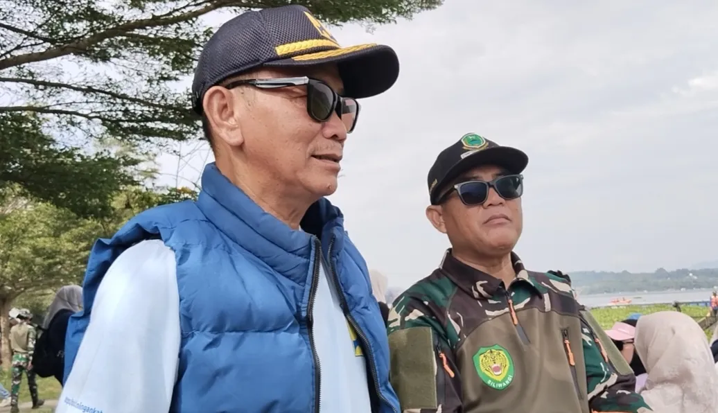 Penanganan Eceng Gondok di Waduk Dipercepat, 40 Personel dan Armada Truk Dikerahkan