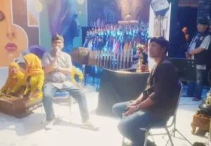 Helaran Seni dan Film Kuningan Banjiri Antusiasme Warga, Si Cepot Jadi Bintang Malam di Pusat Kreativitas Daerah