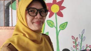 HUT Lansia ke-30, Puluhan Lansia Ikuti Pemeriksaan Kesehatan dan Fisioterapi di Kuningan