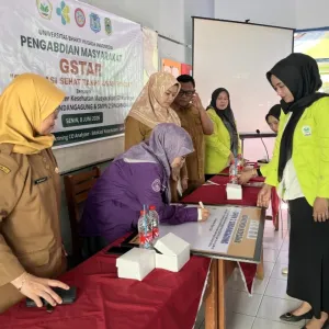 Mahasiswa S2 UBHI Gandeng Puskesmas Sindangagung, Kampanyekan Generasi Sehat Tanpa Asap Rokok di SMPN 2 Sindangagung