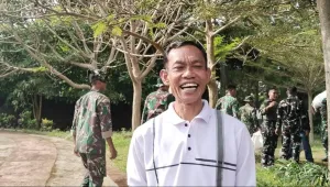 Gerakan Garpu Sendok Bersihkan Eceng Gondok Waduk Darma, Umar : Kolaborasi Besar Demi Ikon Wisata Kuningan yang Lebih Indah