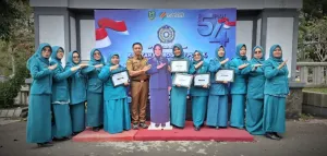 PKK Kecamatan Cikandemekar Raih Penghargaan Terbaik 1 Ekfose Tingkat Kabupaten Kuningan, Jadi Bukti Komitmen Wujudkan Keluarga Sejahtera