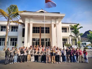 Dokter Spesialis “Turun Gunung”, IDI Kuningan Jemput Warga Pelosok Lewat Program IDI Mengabdi untuk Negeri