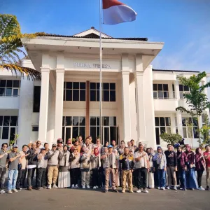Dokter Spesialis “Turun Gunung”, IDI Kuningan Jemput Warga Pelosok Lewat Program IDI Mengabdi untuk Negeri