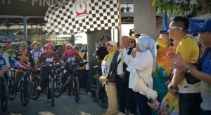 Fit & Fun Kuningan Melesat Bersama Bunda Ela, Gowes dan Senam Meriahkan Gerakan Hidup Sehat