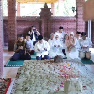 Jelang Hari Jadi ke-528, Bupati Kuningan Ziarah ke Makam Pangeran Rama Jaksa Patikusuma, Ungkap Jejak Tokoh Raja, Panglima hingga Ulama