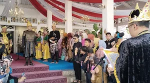 Ribuan Warga Tumpah Ruah Saksikan Seba Sapton dan Babarit, Meriahkan Hari Jadi ke-528 Kabupaten Kuningan 2026