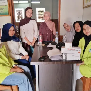 Mahasiswa Universitas Bakti Husada Indonesia Gelar Pengabdian Masyarakat di Desa Ciputat, Sasar Kesehatan Lansia