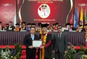 Bupati Kuningan Dian Rachmat Yanuar Raih UPI Award 2026 pada Dies Natalis ke-72 UPI