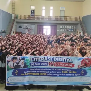 Diskominfo Kuningan Edukasi Pelajar, Kenali Bahaya Judol dan Pinjol